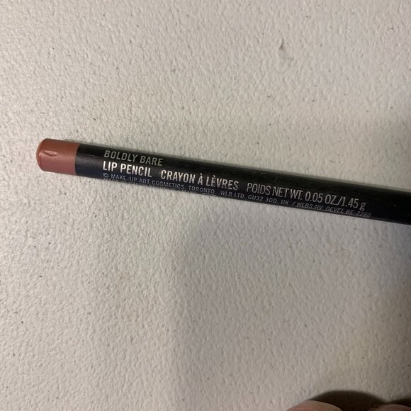 MAC Cosmetics Boldly Bare Lip Pencil - Picture 2 of 4